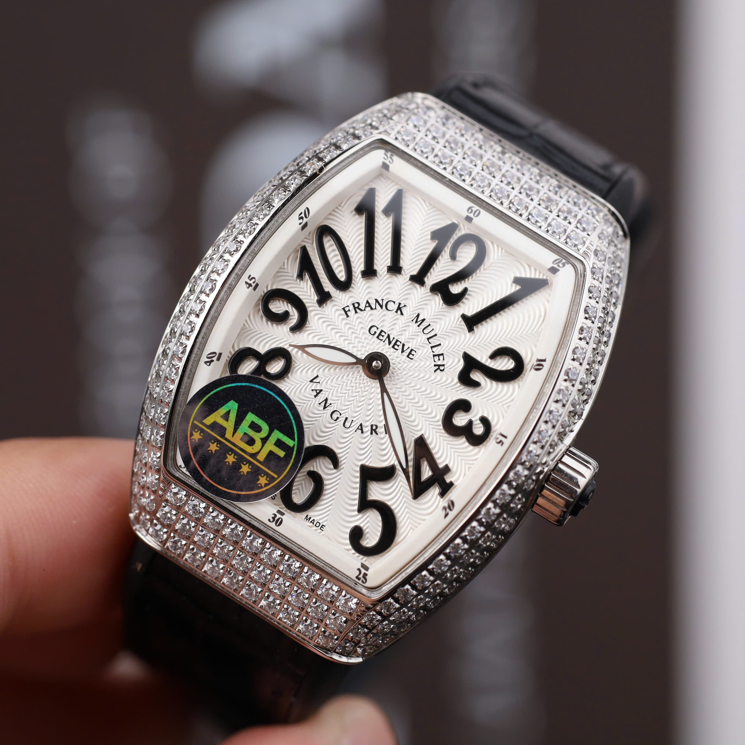 Franck Muller V32 Good Imitation Watch White Dial Rhinestone Case Rubber Strap ABF Factory 36mm (9)
