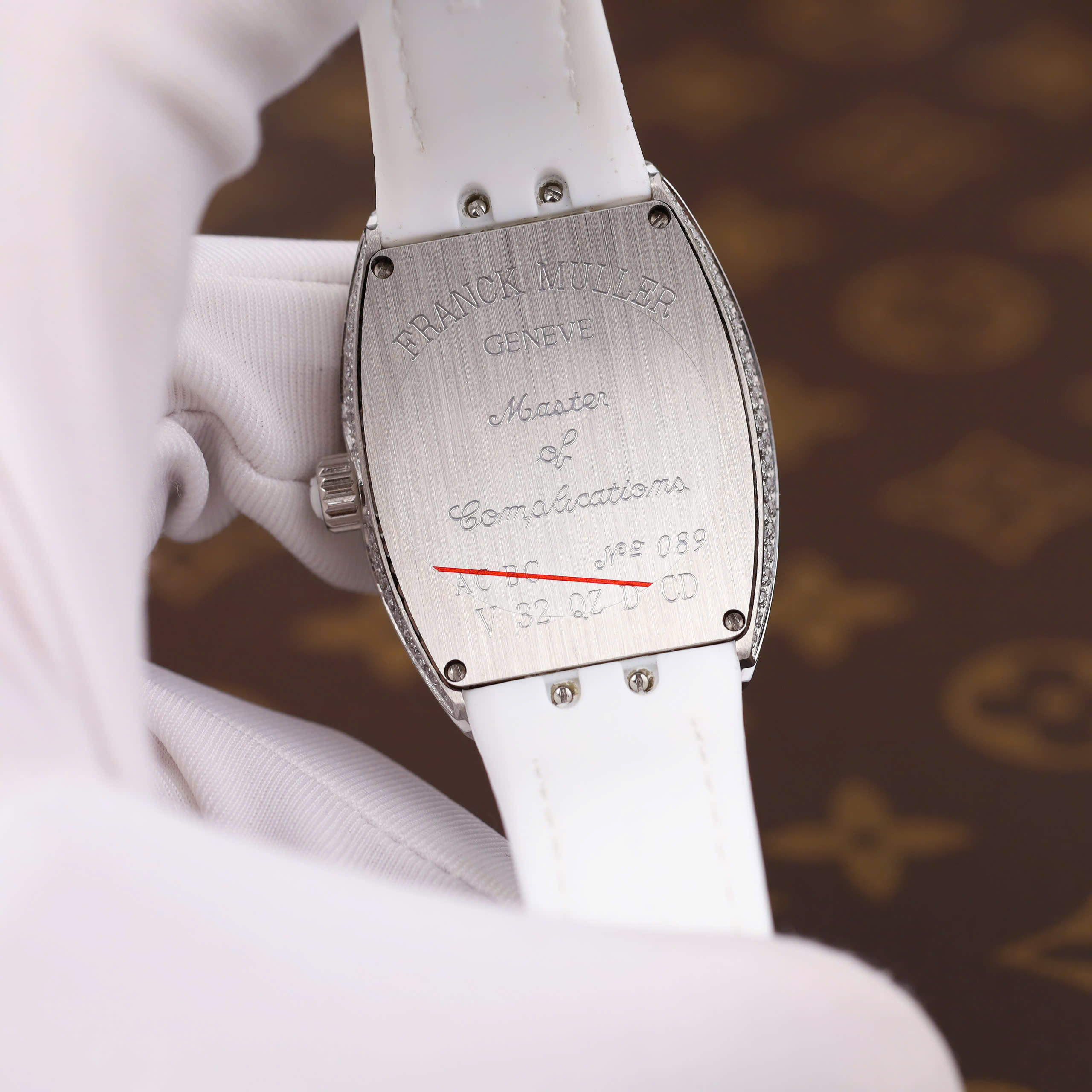 Franck Muller V32 Imitation Watch White Rhinestone Dial Rubber Strap ABF Factory 36mm (2)