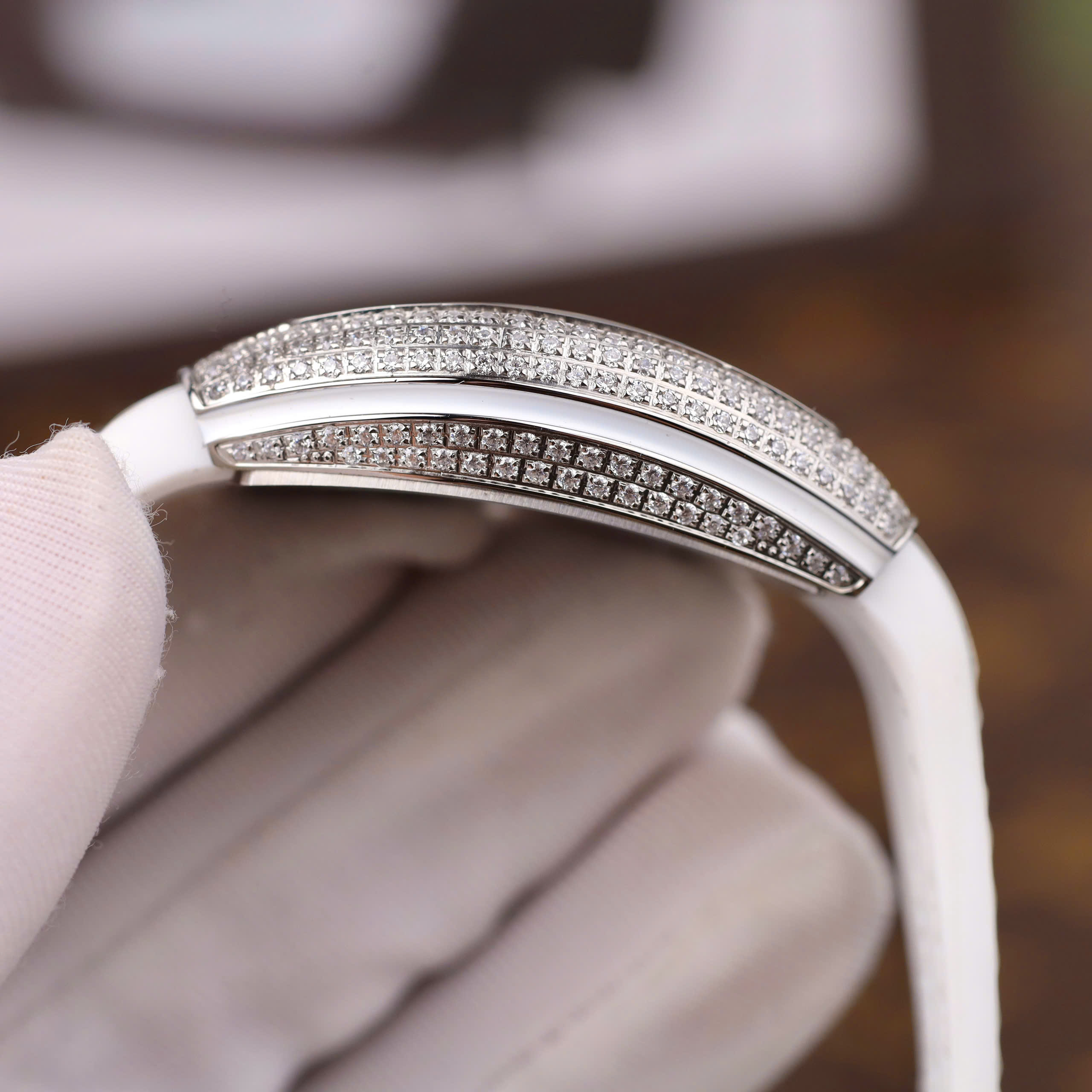 Franck Muller V32 Imitation Watch White Rhinestone Dial Rubber Strap ABF Factory 36mm (8)