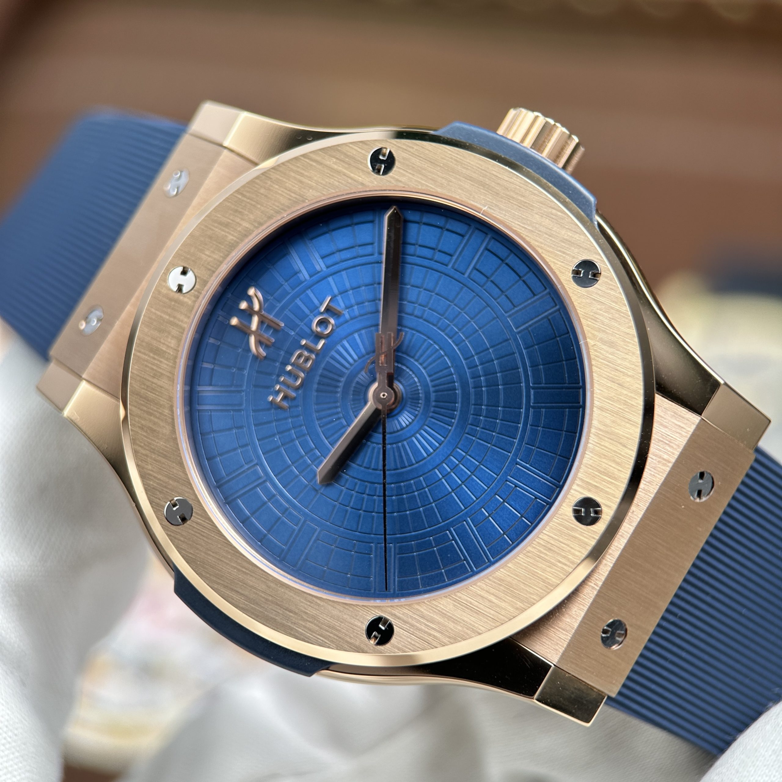 Hublot Classic Fusion King Gold Best Quality Replica Watch Boutique Pisa 1940 Edition Rose Gold Plate Blue Dial Rubber Strap JJZ Factory 42mm (8)