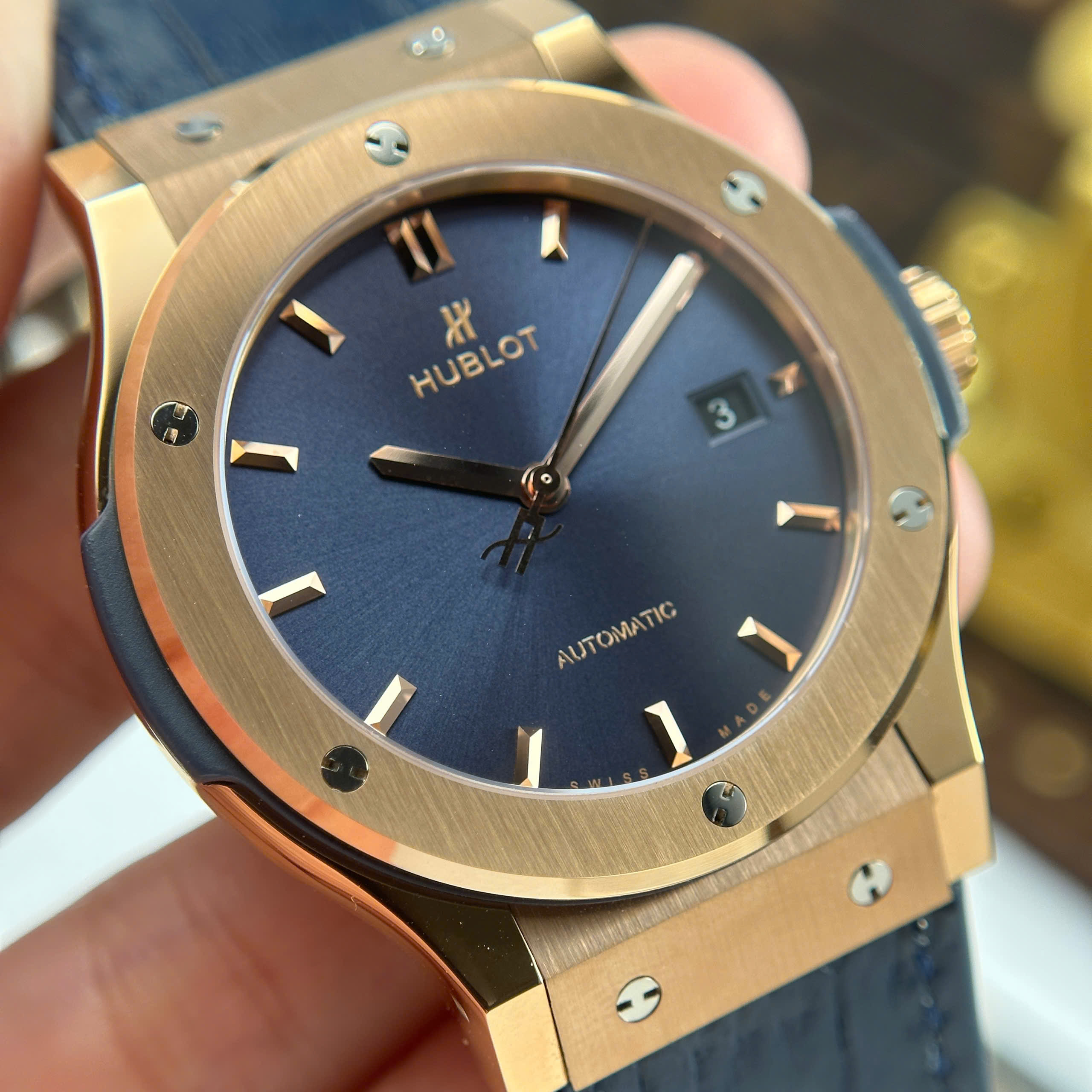 Hublot Classic Fusion King Gold Best Quality Replica Watch Rose Gold Plate Blue DIal Rubber Strap JJZ Factory 42mm (7)