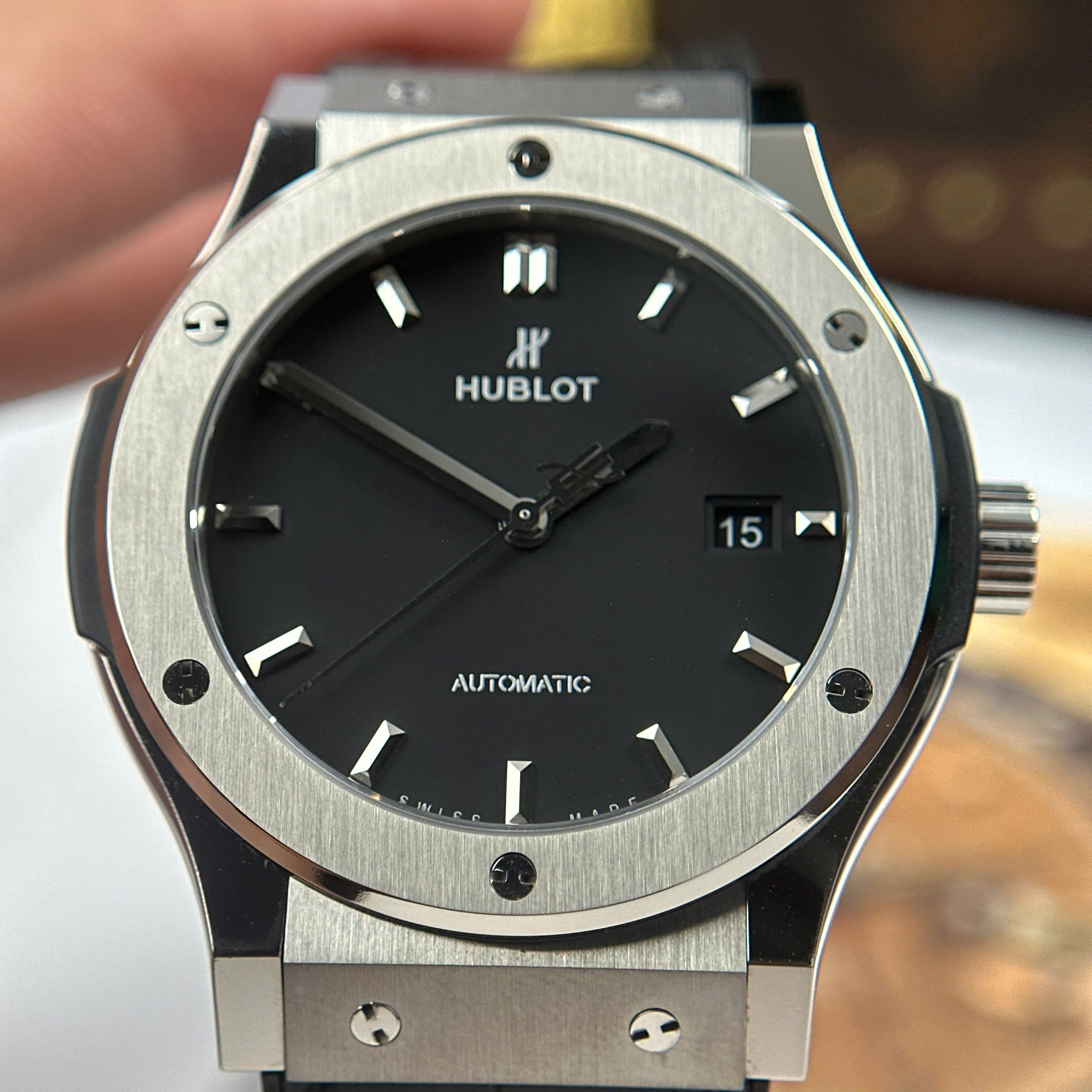 Hublot Classic Fusion Replica Watch Black Dial Titanium Case Rubber Strap JJZ Factory 42mm (7)