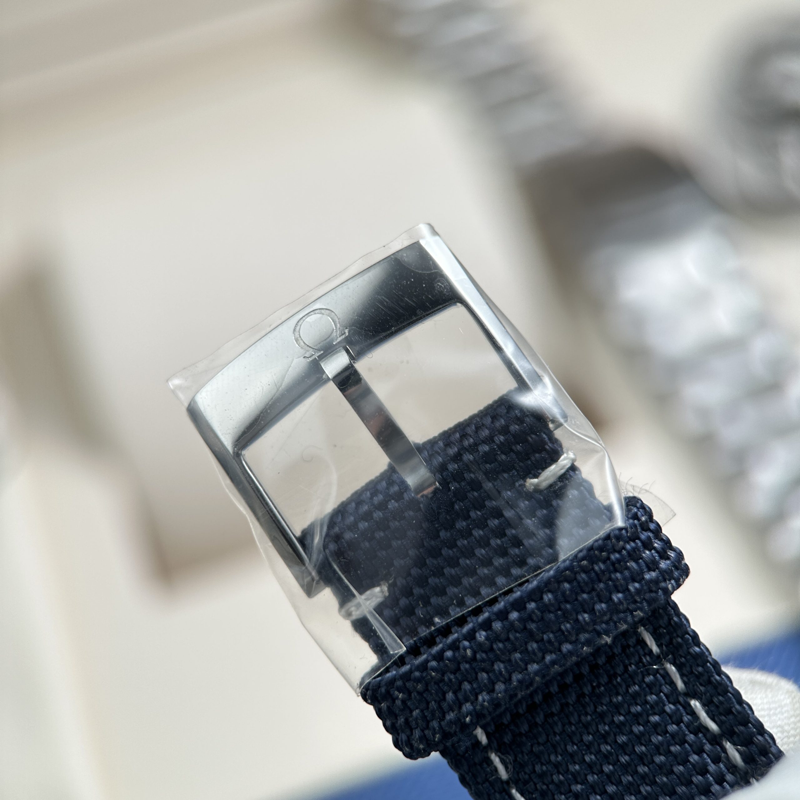 Omega Speedmaster Replica Watch Silver Snoopy 50th Anniversary New Version 2025 42mm (1)