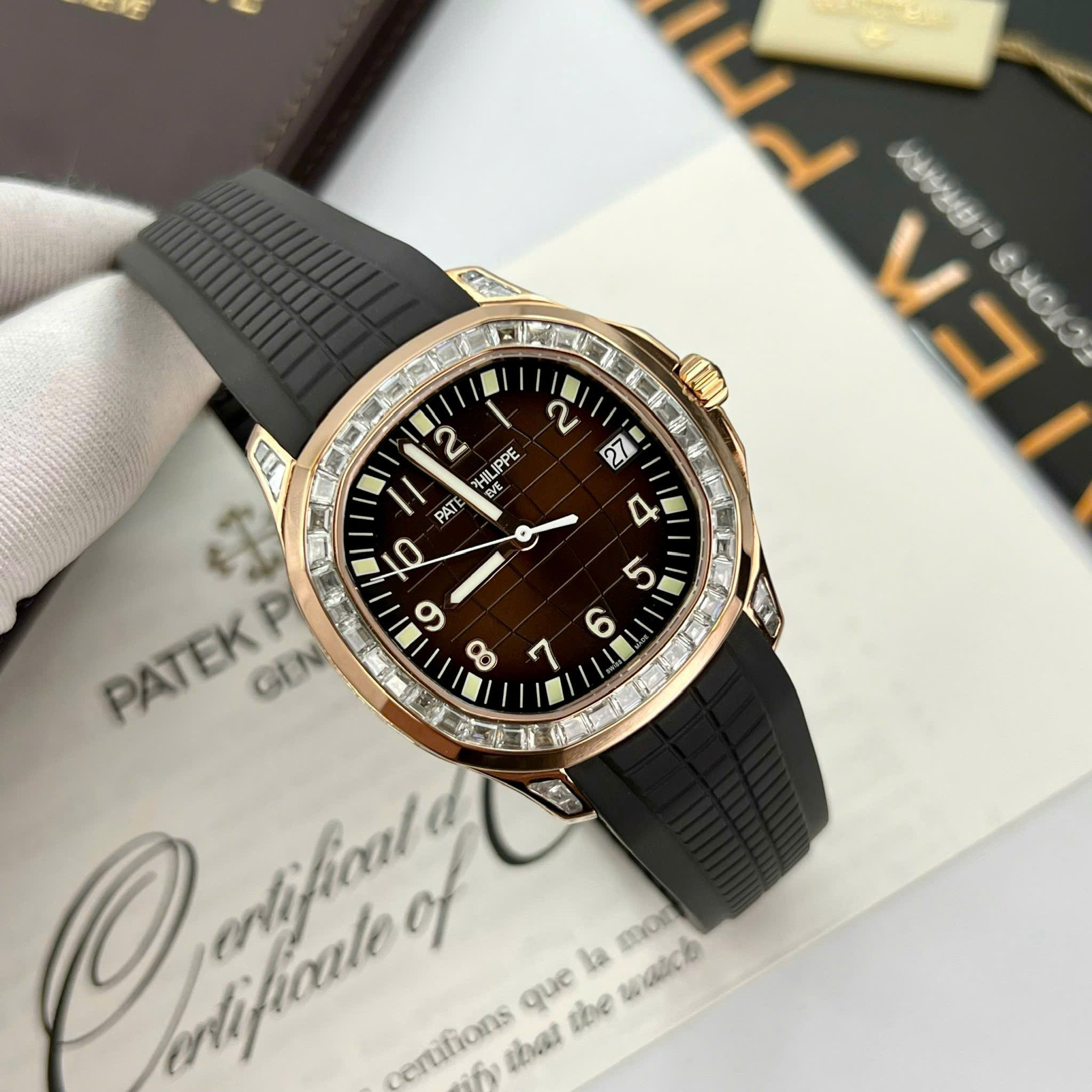 Patek Philippe Aquanaut 5167R Imitation Watch Chocolate Dial Gold 18K Wrapped Bezel Moissanite Baguette 3K Factory 40mm (9)