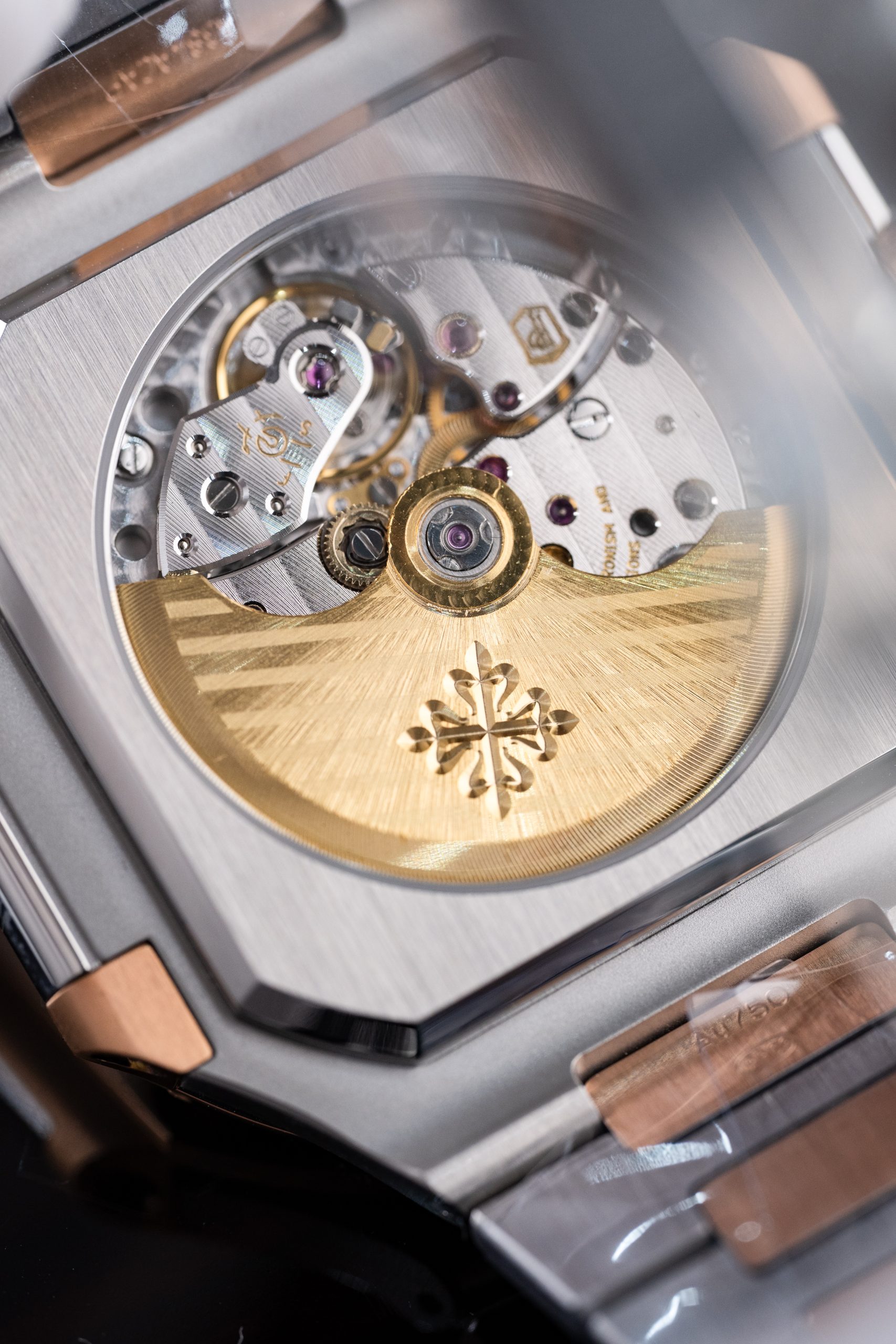 Patek Philippe Cubitus 5821 Imitaiton Watch Rose Gold Plate Blue Dial Custom Factory 45mm (4)