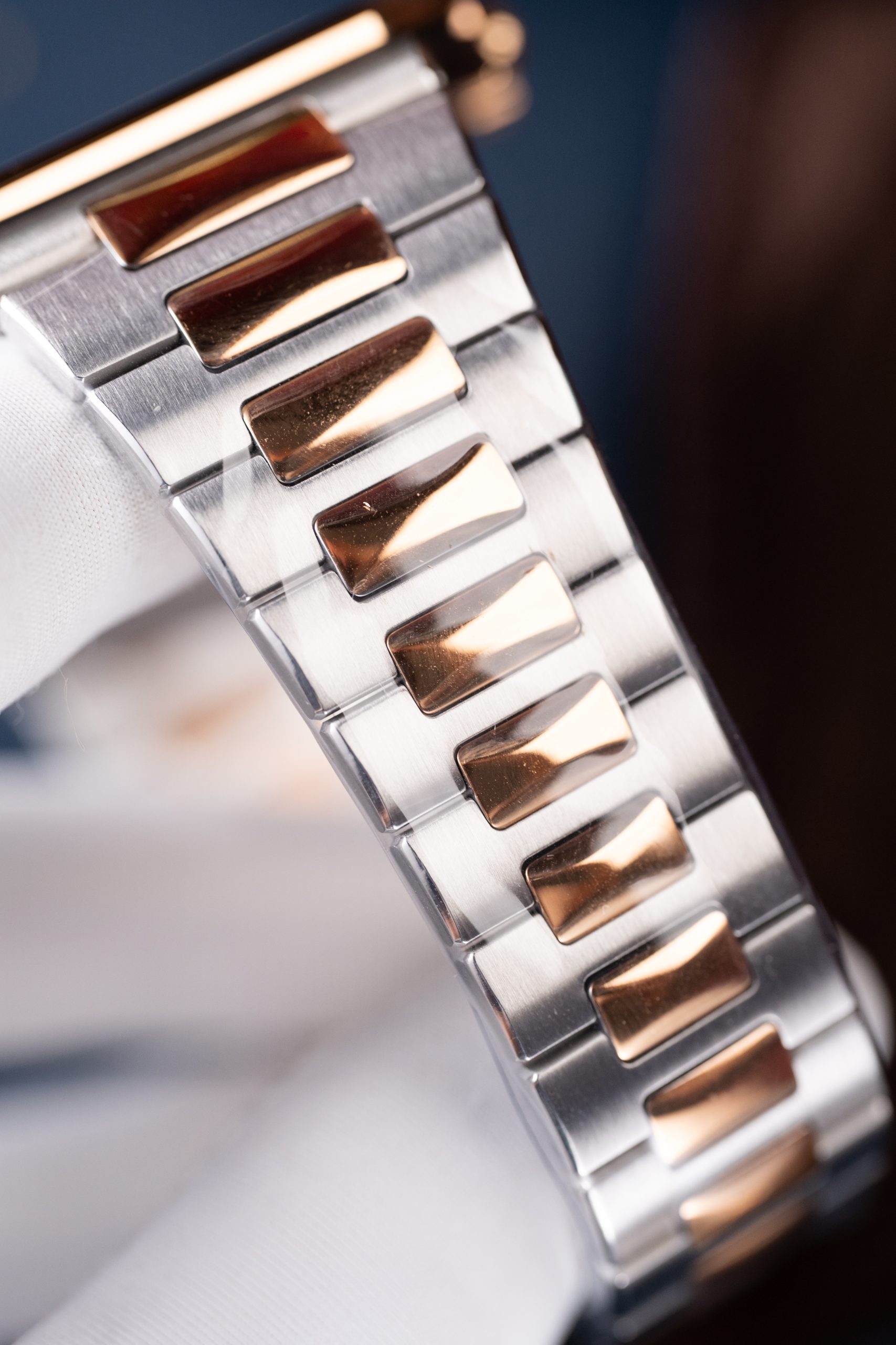 Patek Philippe Cubitus 5821 Imitaiton Watch Rose Gold Plate Blue Dial Custom Factory 45mm (6)