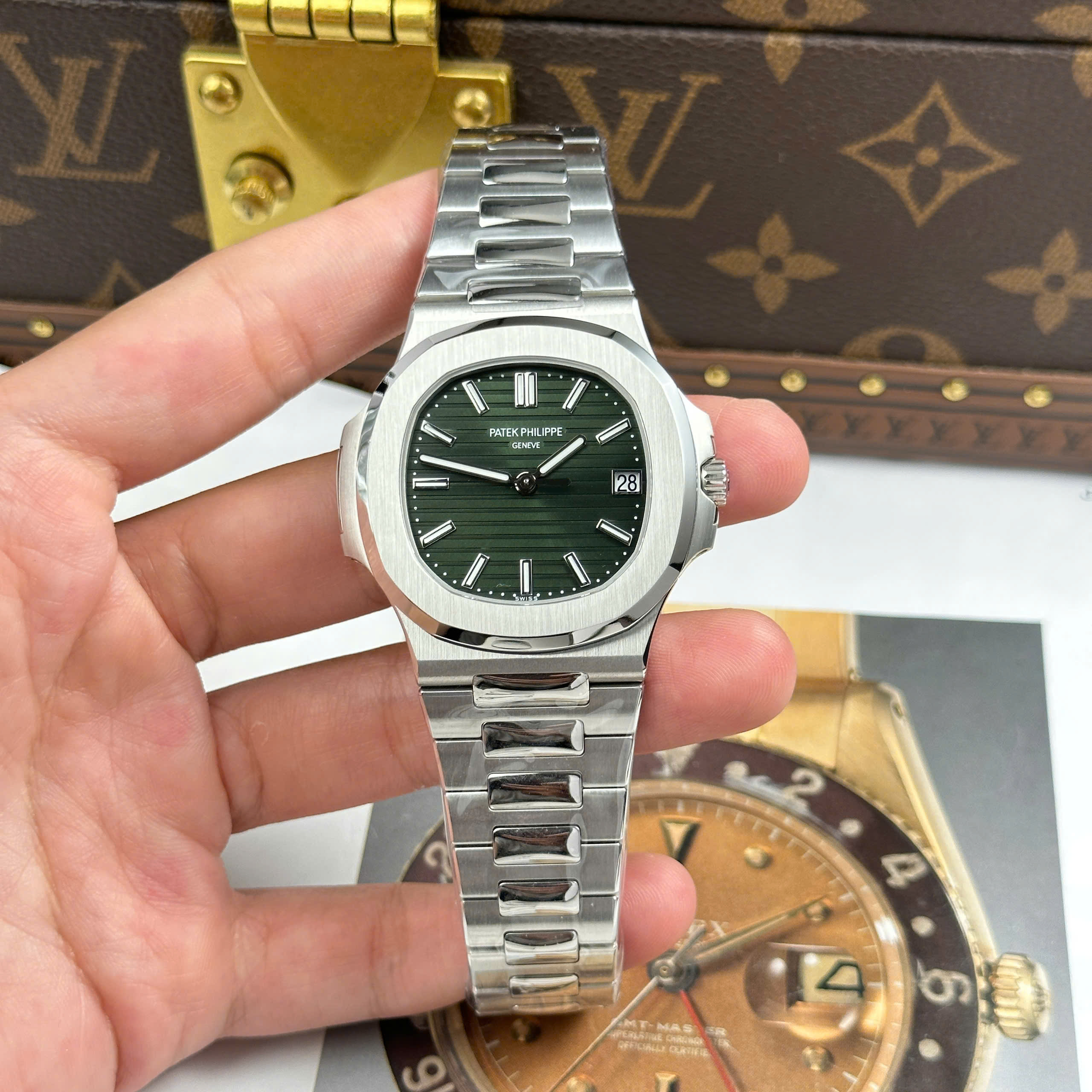 Patek Philippe Nautilus 5711 Best Quality Replica Watches Green Dial Stainless Steel BBF Factory 40mm (13)