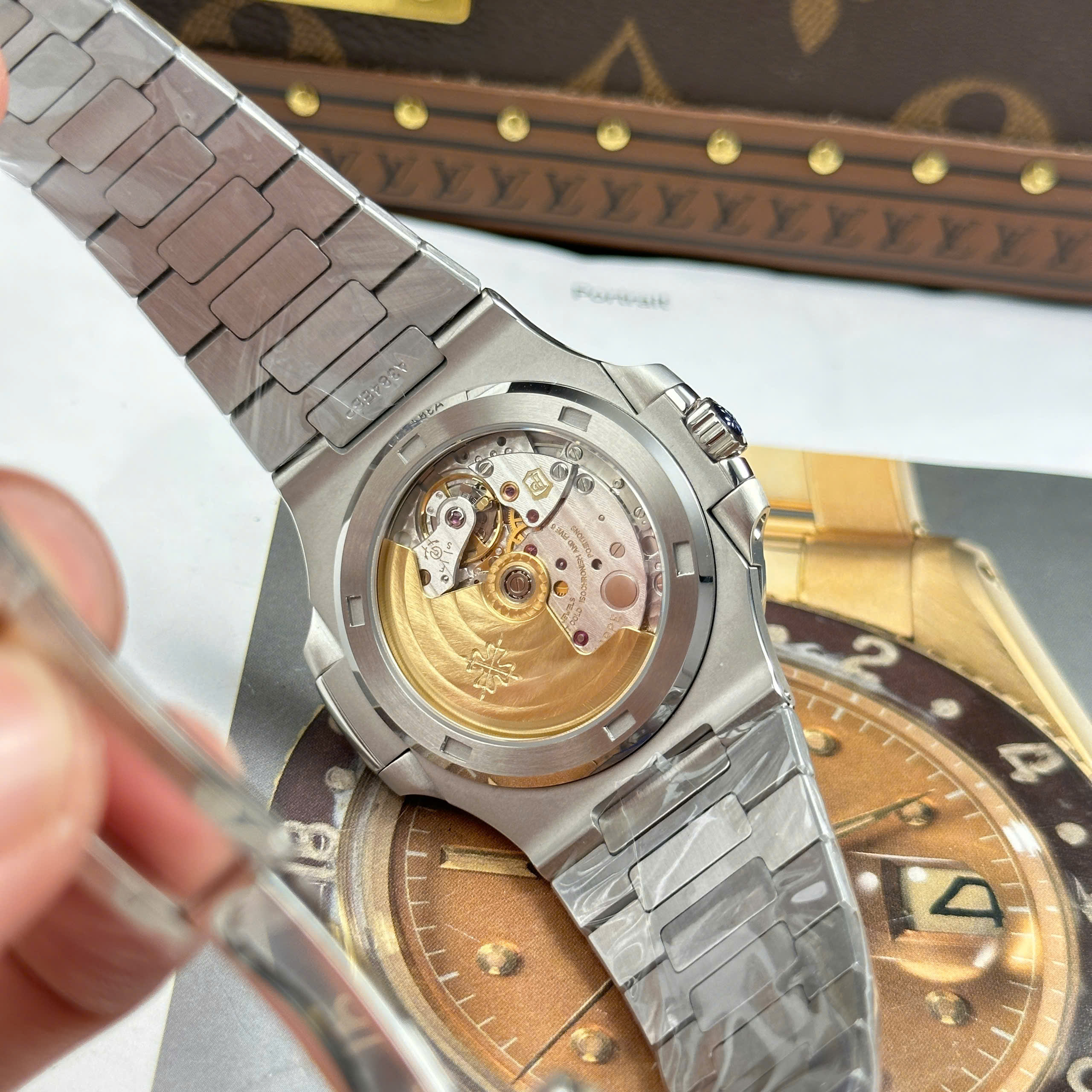 Patek Philippe Nautilus 5711 Best Quality Replica Watches Green Dial Stainless Steel BBF Factory 40mm (3)