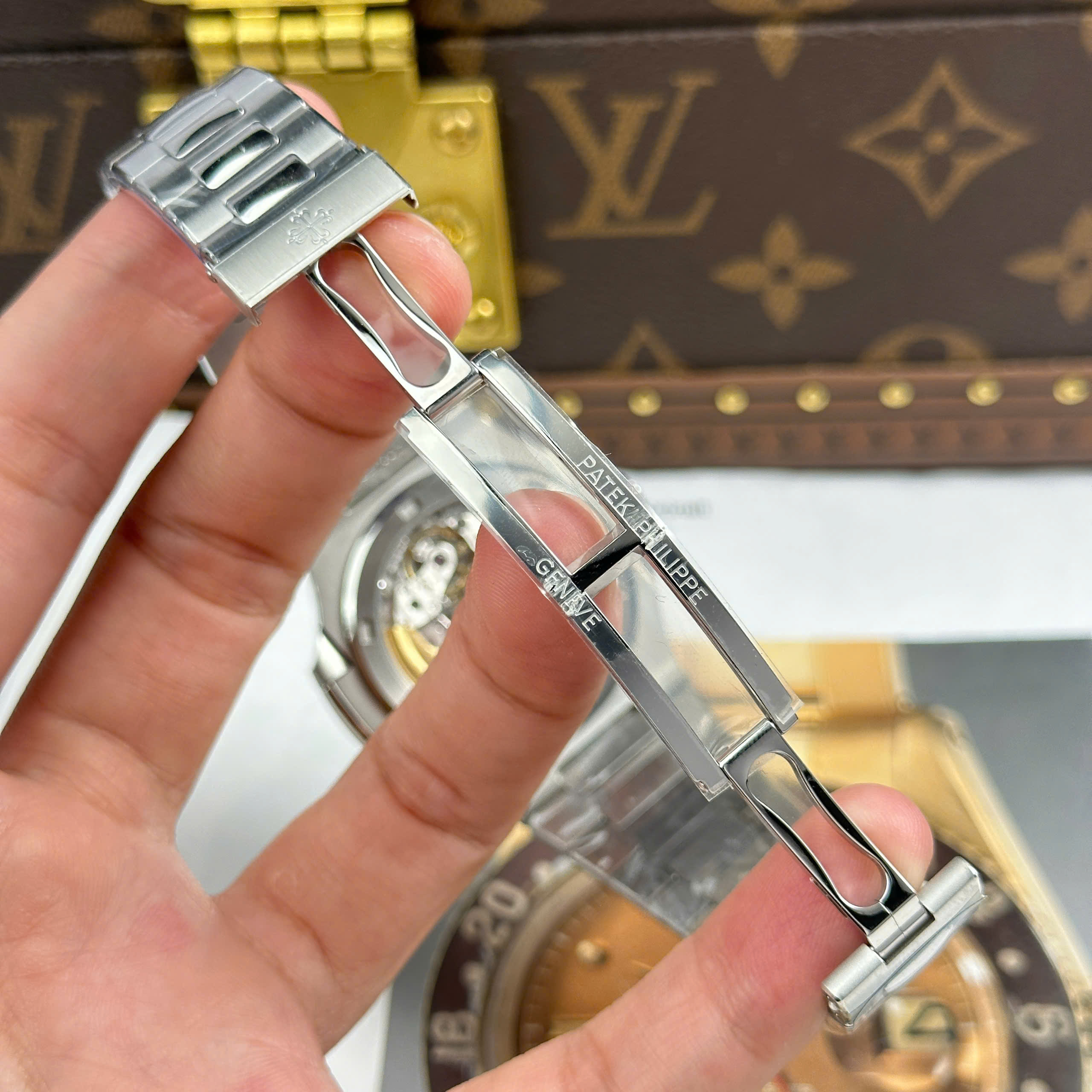 Patek Philippe Nautilus 5711 Imitation Luxury Watch White Dial Stainless Steel BBF Factory 40mm (3)