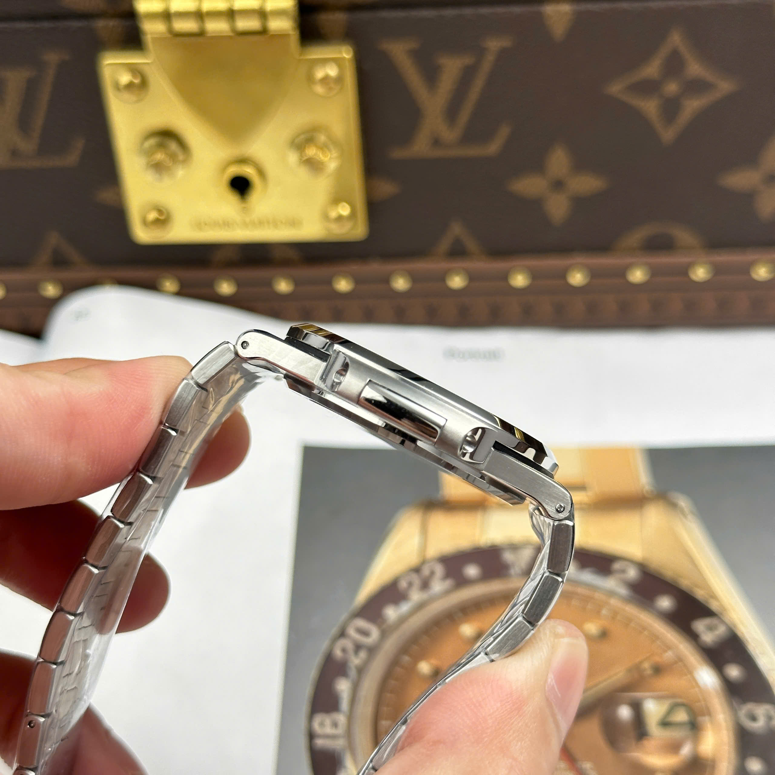 Patek Philippe Nautilus 5711 Imitation Luxury Watch White Dial Stainless Steel BBF Factory 40mm (5)