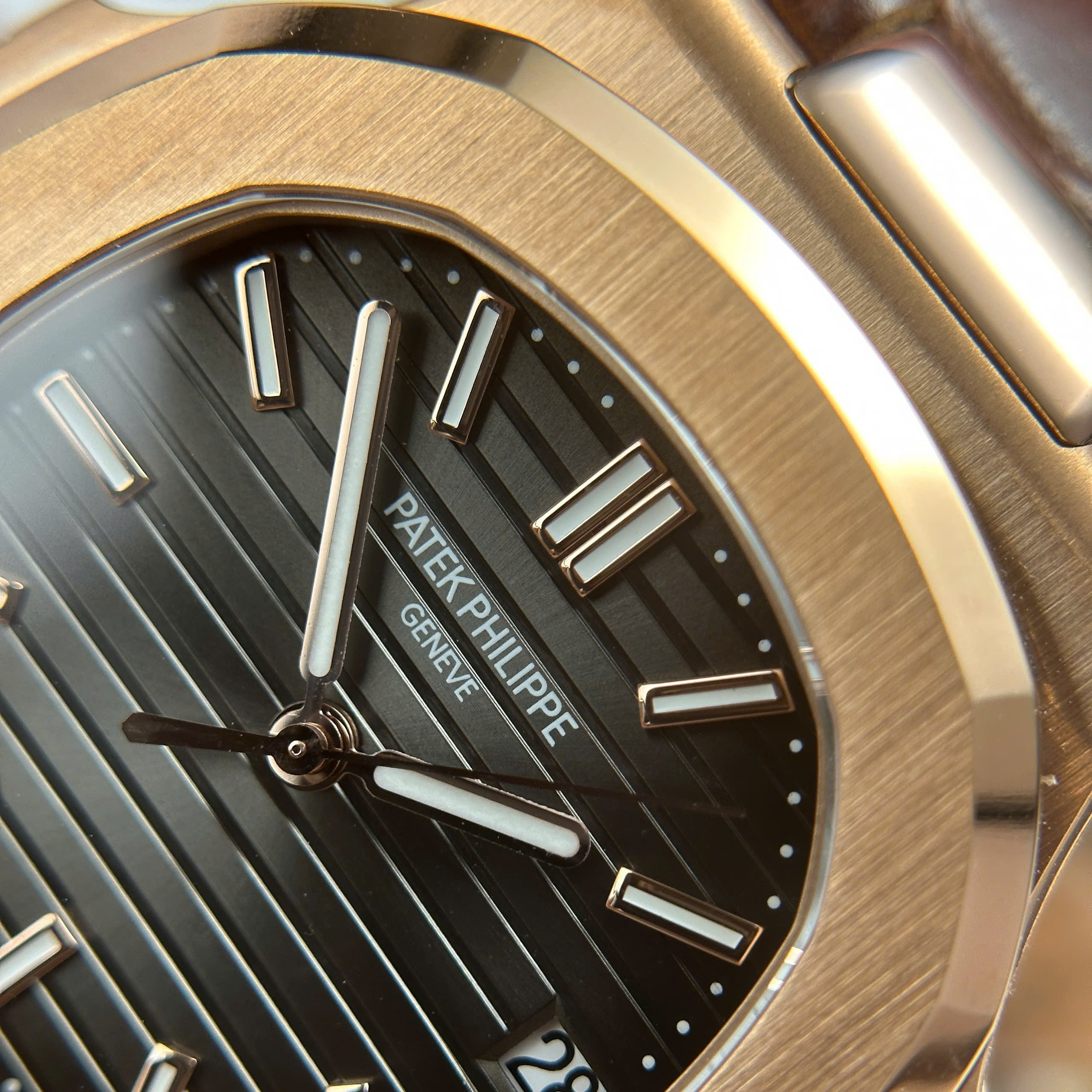 Patek Philippe Nautilus 5711 Imitation Luxury Watches Rose Gold Plate Grey Dial Brown Leather Strap BBF Factory 40mm (8)