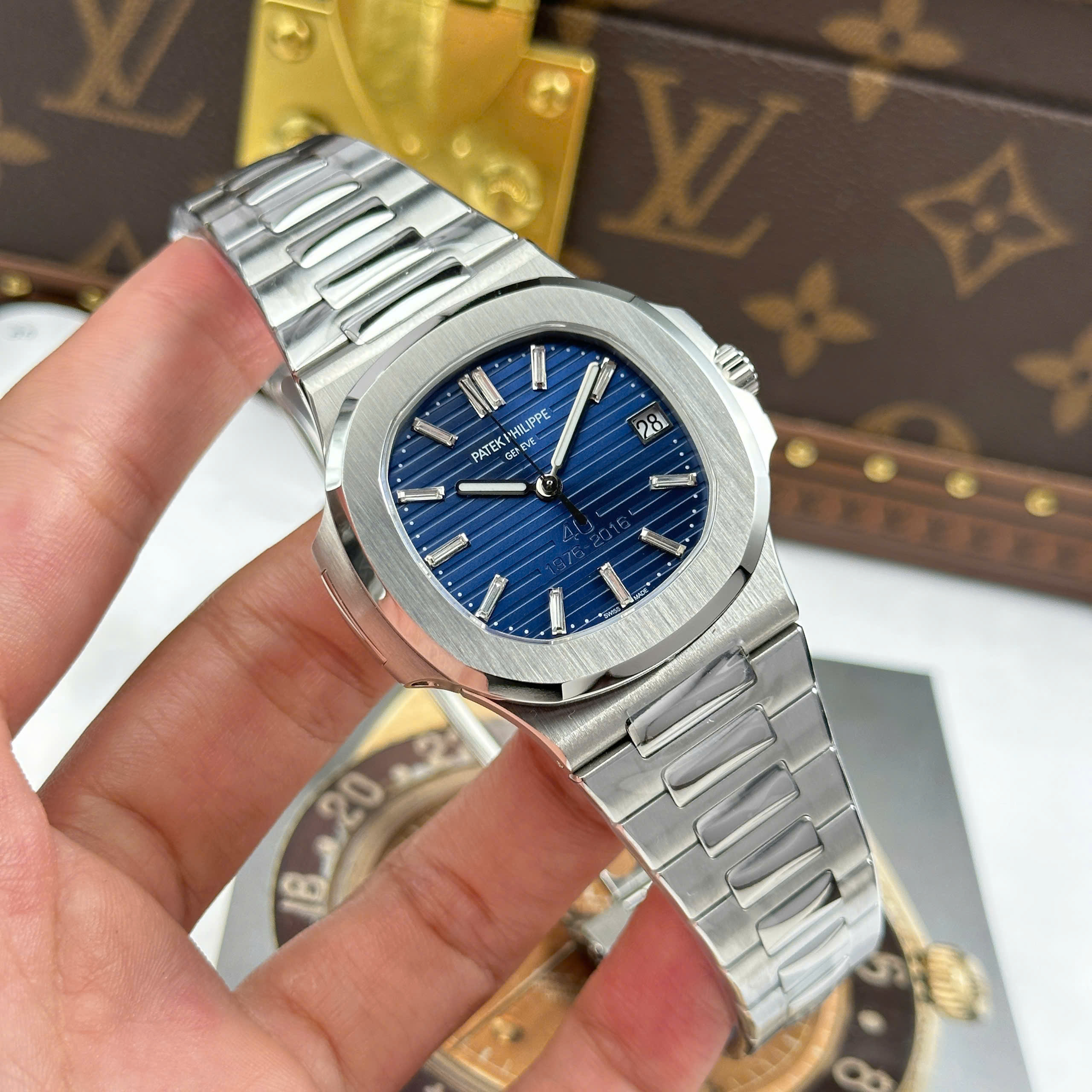 Patek Philippe Nautilus 5711 Knock Off Watch 40th Anniversary Years Version Blue Dial BBF Factory 40mm (12)