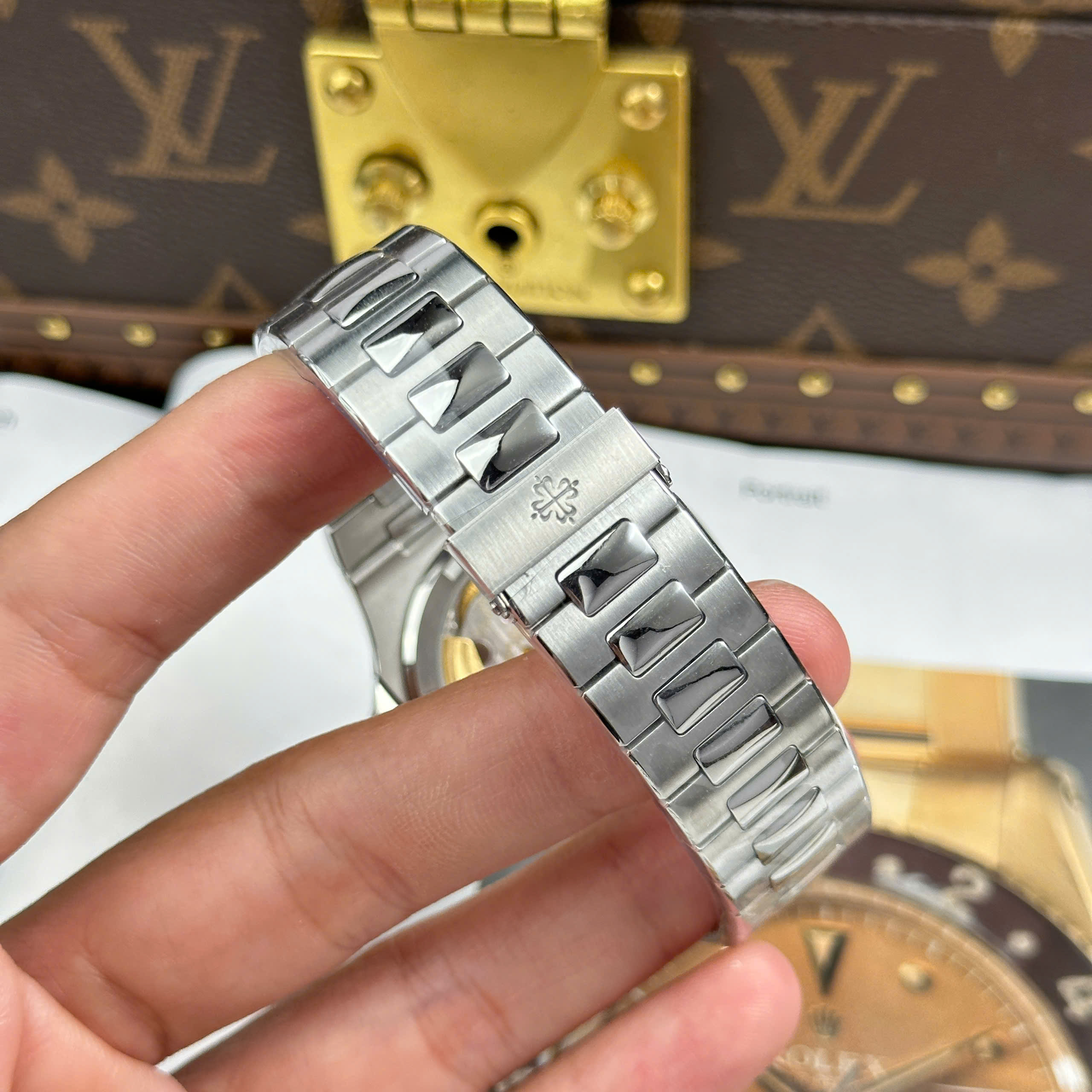 Patek Philippe Nautilus 5711 Knock Off Watch 40th Anniversary Years Version Blue Dial BBF Factory 40mm (4)