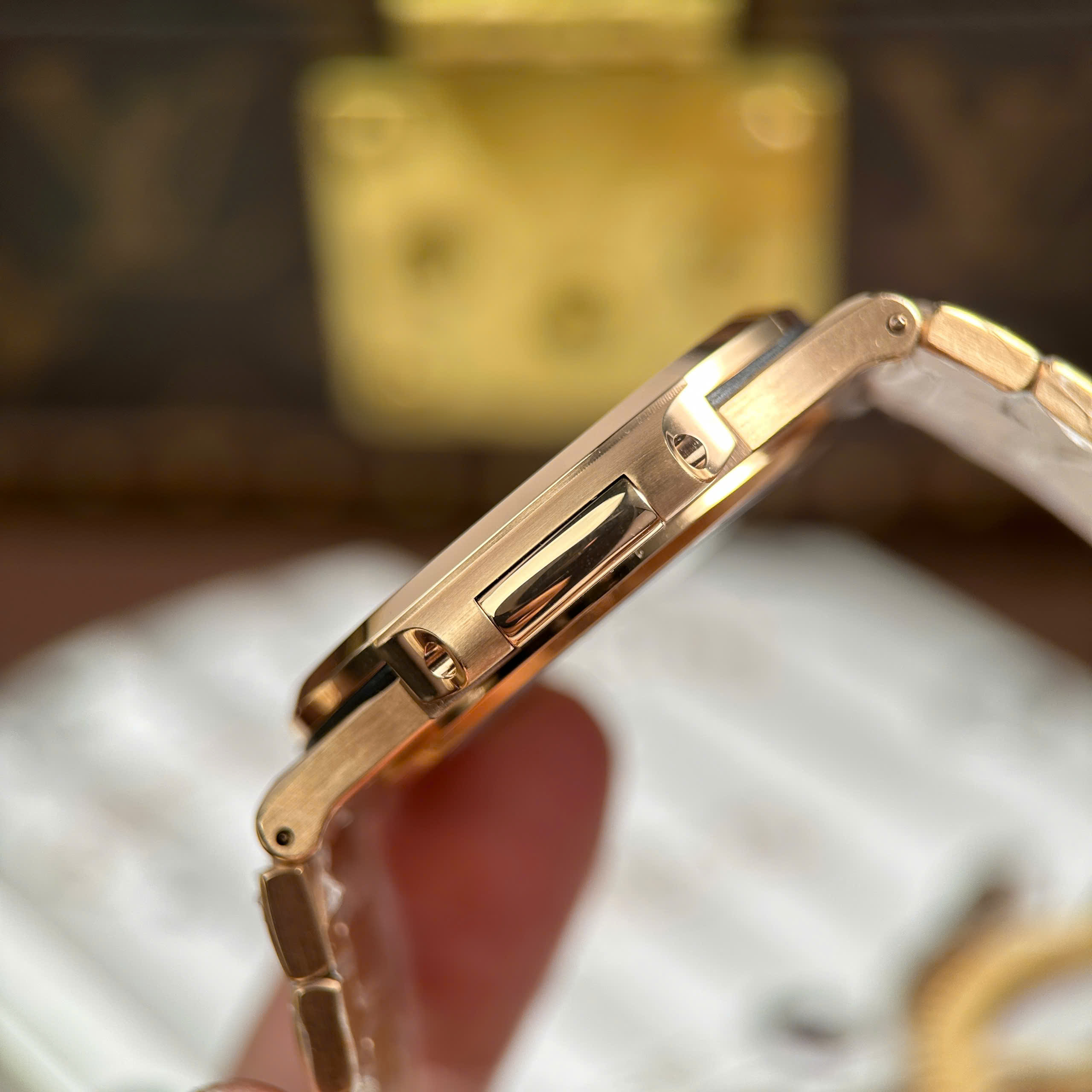 Patek Philippe Nautilus 5711 Luxury Replica Watch Rose Gold Plate Brown Chocolate Dial BBF Factory 40mm (5)