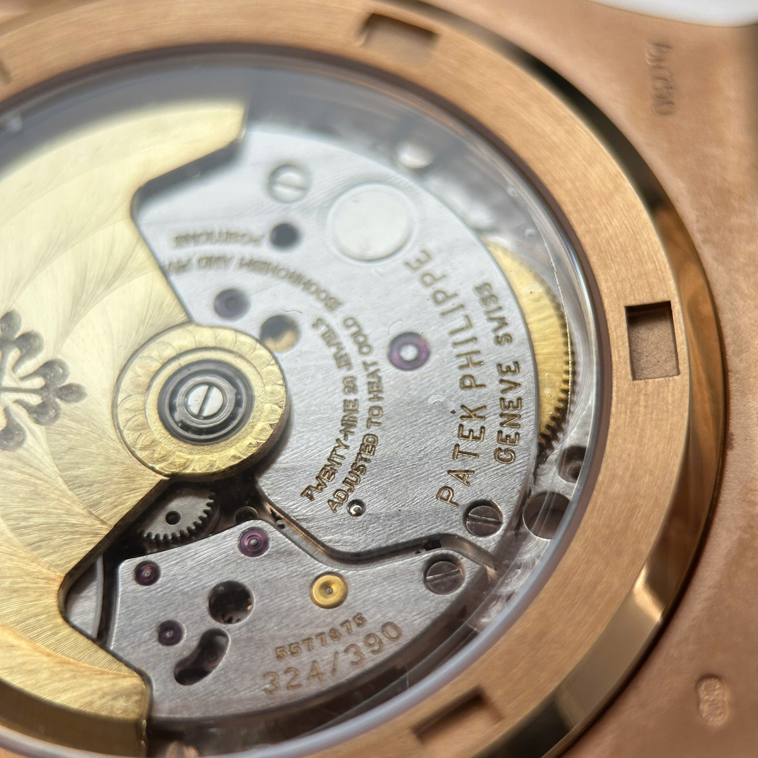 Patek Philippe Nautilus 5711 Luxury Replica Watch Rose Gold Plate Brown Chocolate Dial BBF Factory 40mm (7)