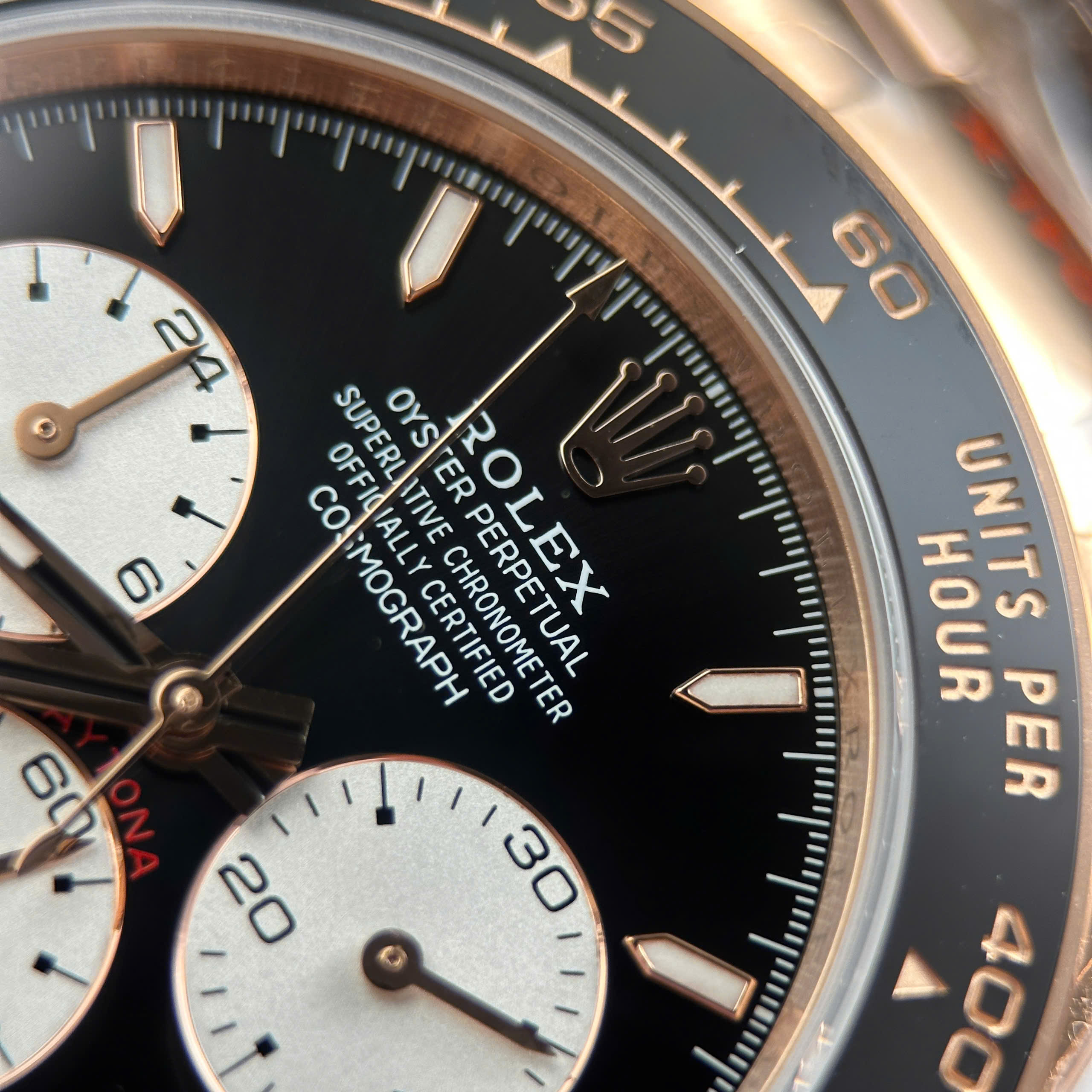 Rolex Cosmograph Daytona “Le Mans” 126525LN Imitaiton Watch Rose Gold Plate Black Dial Gain Weight QF Factory 40mm (13)