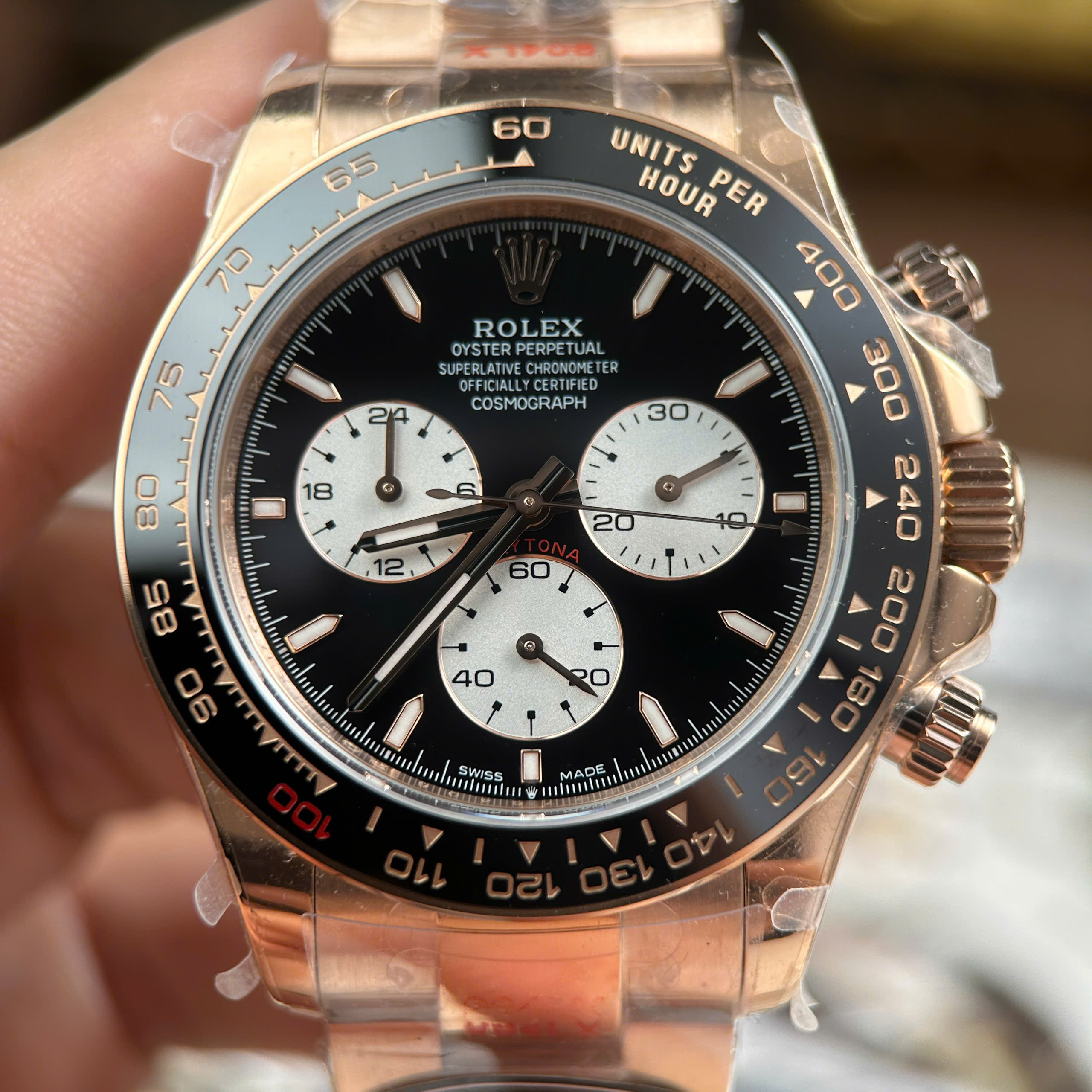 Rolex Cosmograph Daytona “Le Mans” 126525LN Imitaiton Watch Rose Gold Plate Black Dial Gain Weight QF Factory 40mm (15)