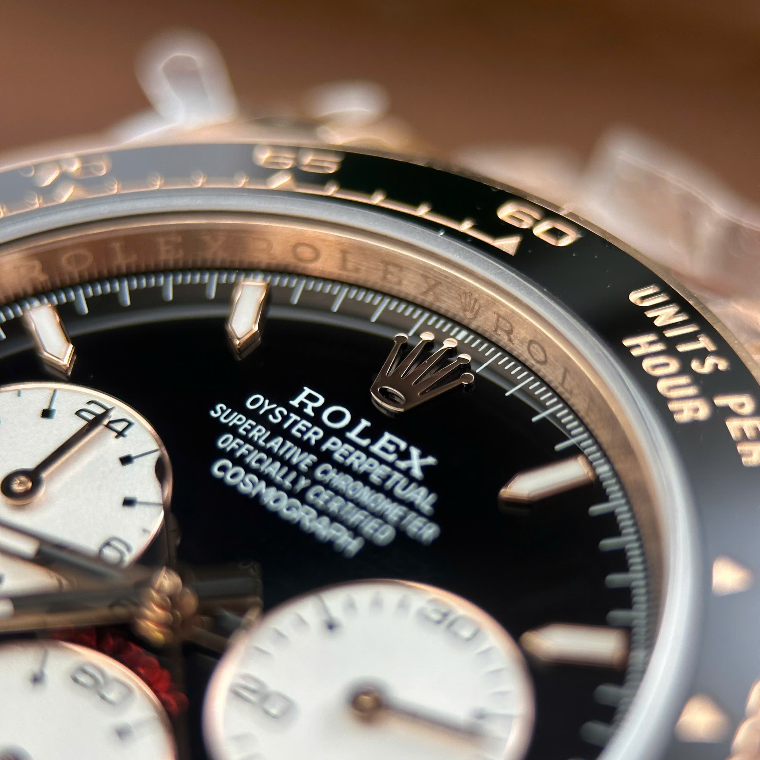 Rolex Cosmograph Daytona “Le Mans” 126525LN Imitaiton Watch Rose Gold Plate Black Dial Gain Weight QF Factory 40mm (9)