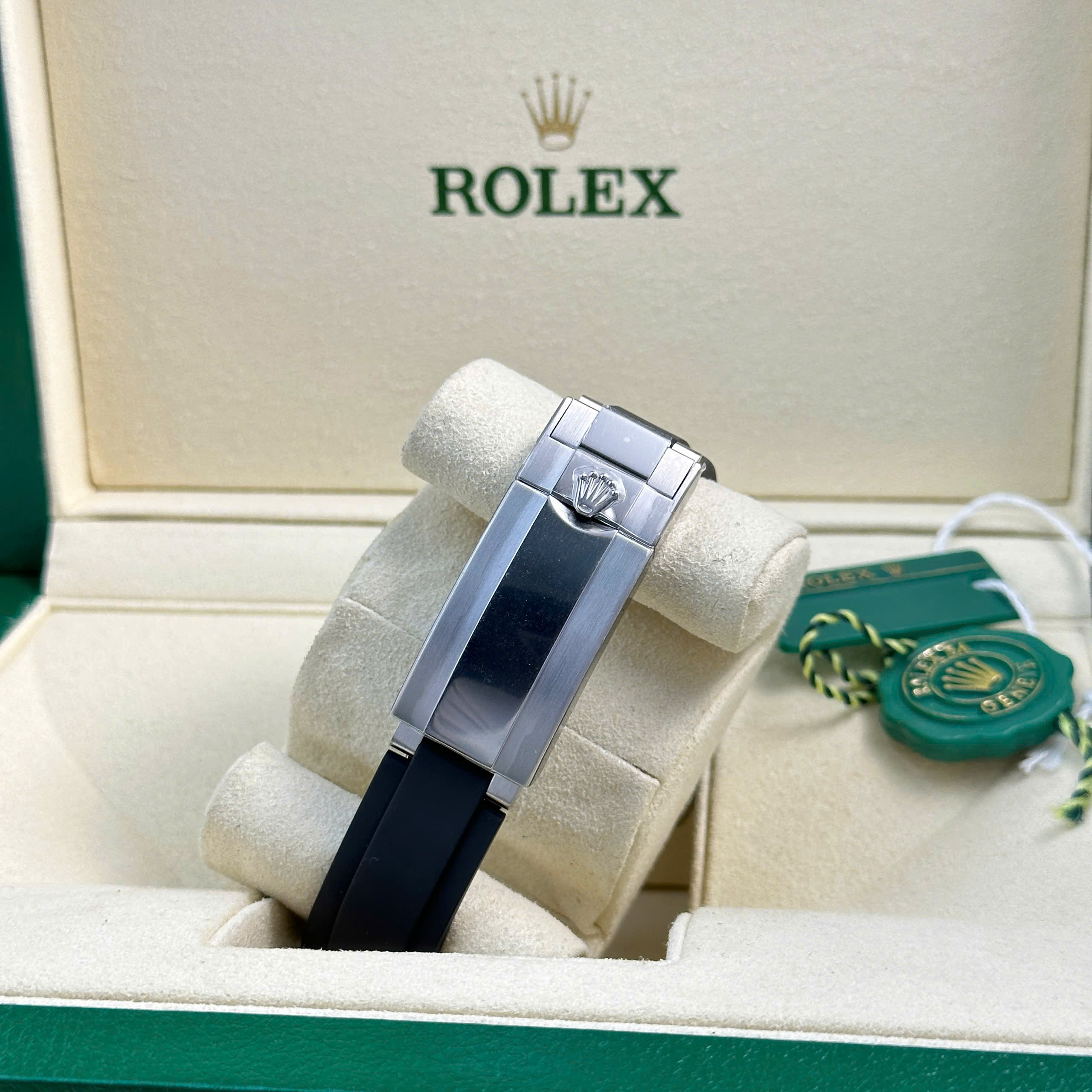 Rolex Daytona 126539TBR Imitaiton Watch Rhinestone Bezel Grey Dial Oysterflex Bands 40mm (5)