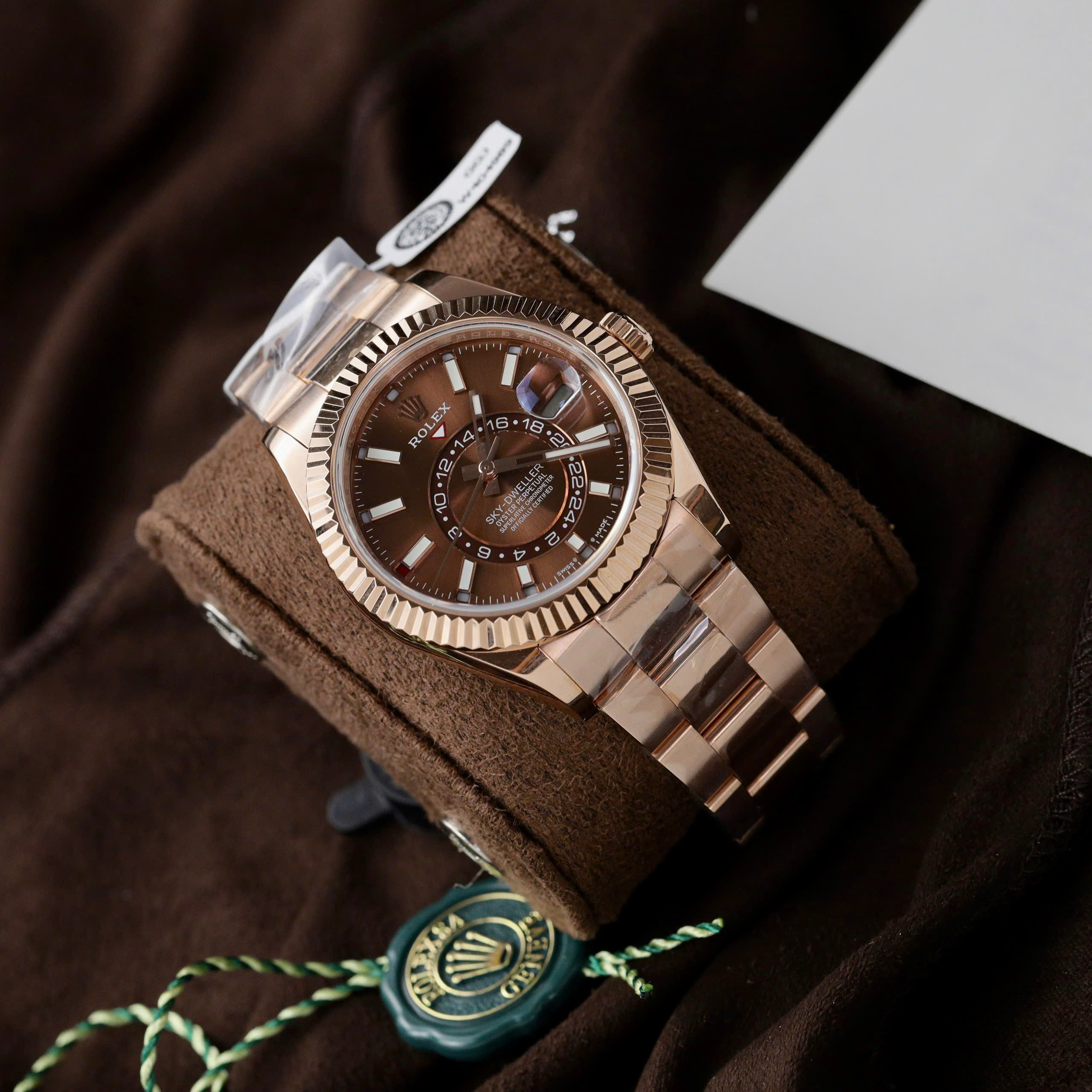 Rolex Sky-Dweller Imitaiton Watch Gold 18K Wrapped Brown Chocolate Dial Automatic 42mm (9)