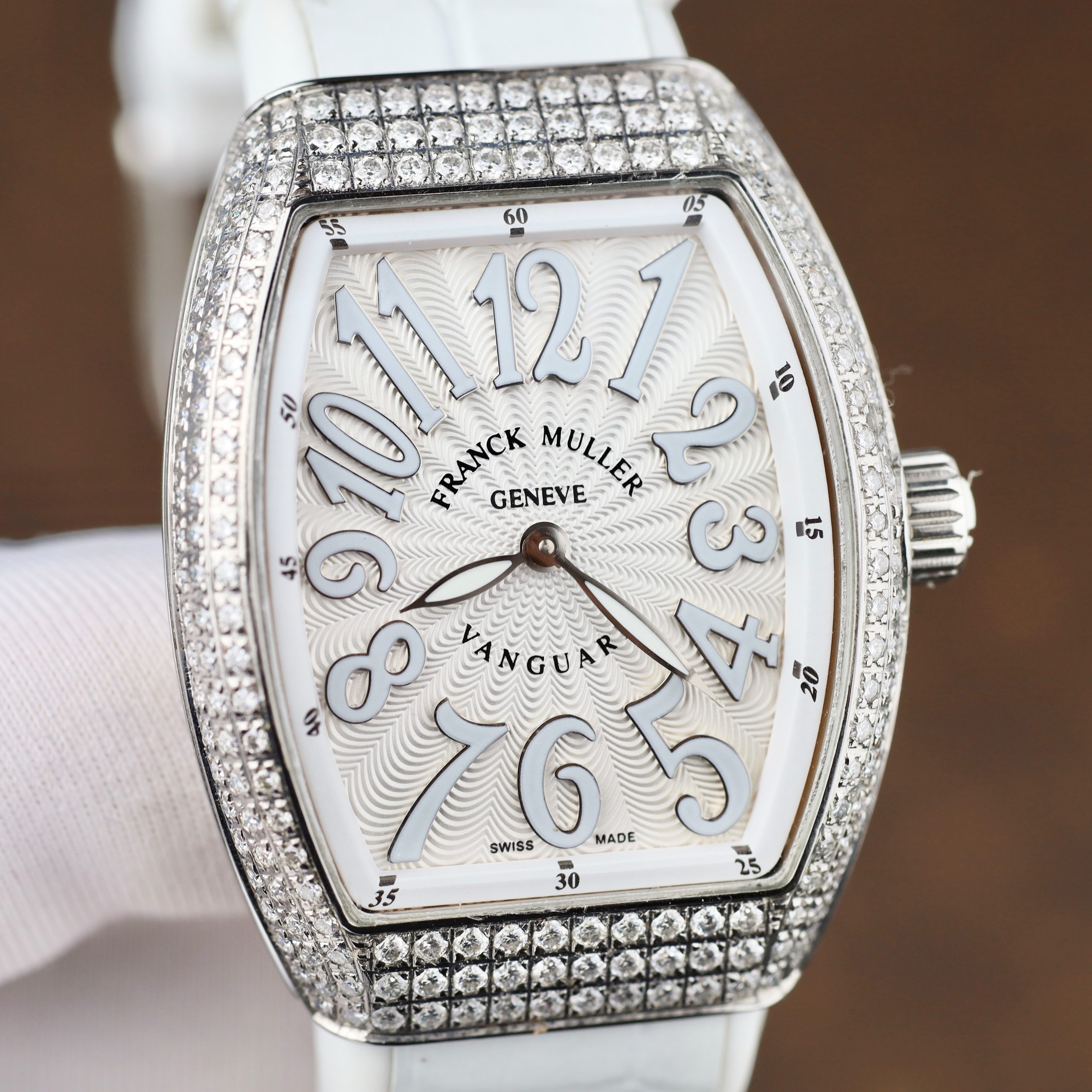 Franck Muller V32 Vanguard Lady Imitation Watches White Dial Diamond Moissanite On Case Rubber Strap 36mm (6)
