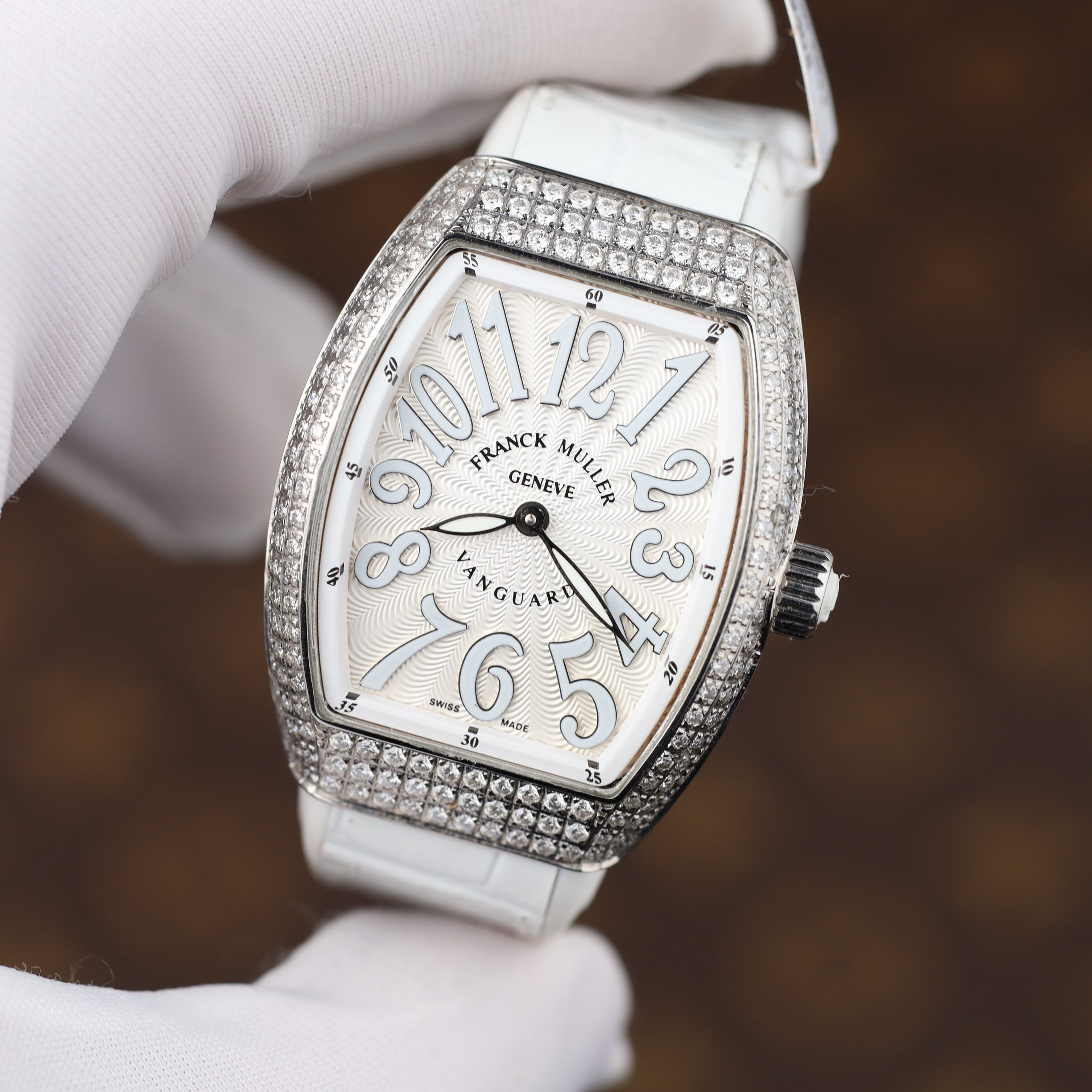 Franck Muller V32 Vanguard Lady Imitation Watches White Dial Diamond Moissanite On Case Rubber Strap 36mm (8)