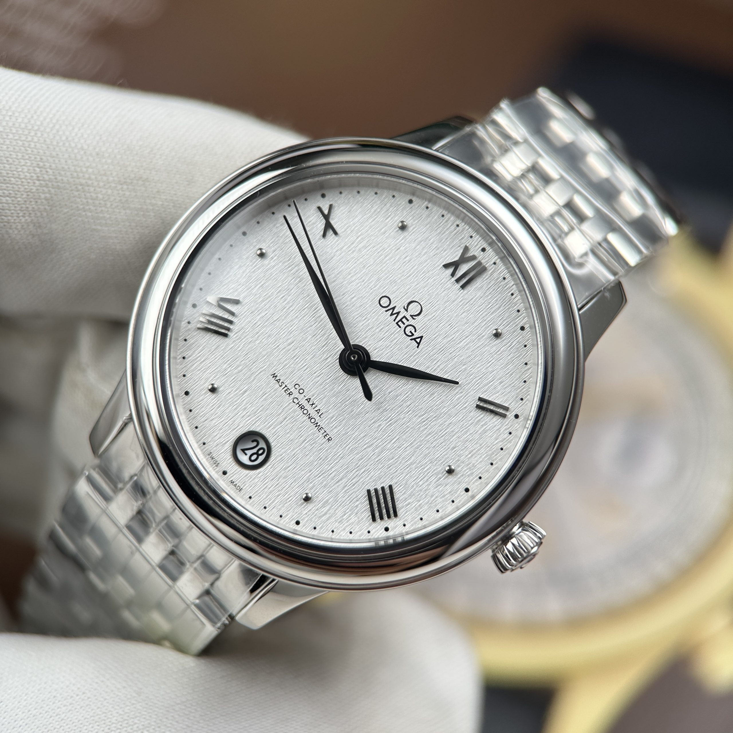 Omega De Ville Prestige Replica Watch White Dial Stainless Steel Automatic 34mm (10)