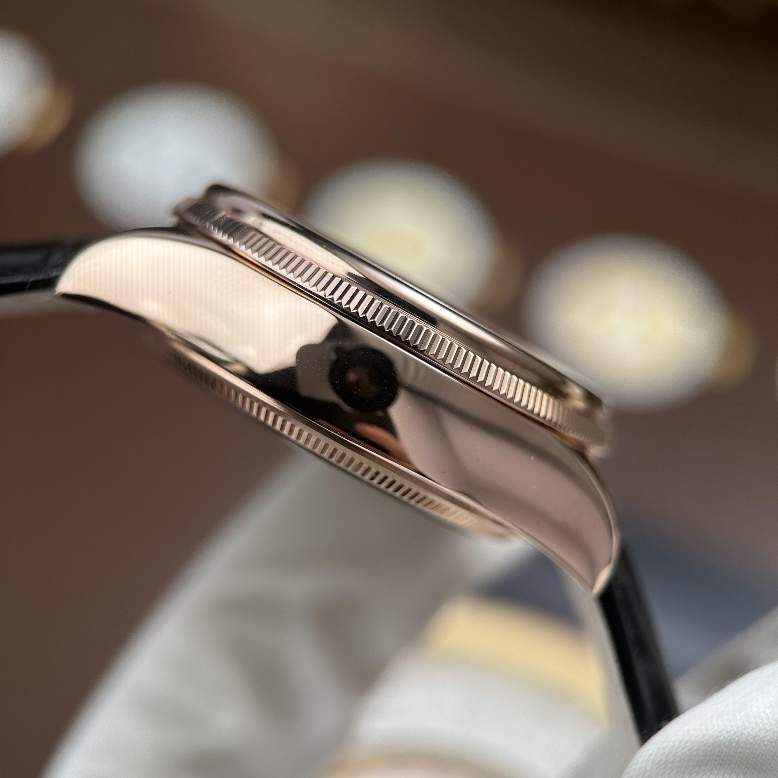 Rolex Cellini Dual Time 50225 Imitaiton Wach Black Dial Rose Gold Plate Leather Strap KZ Factory 39mm (3)