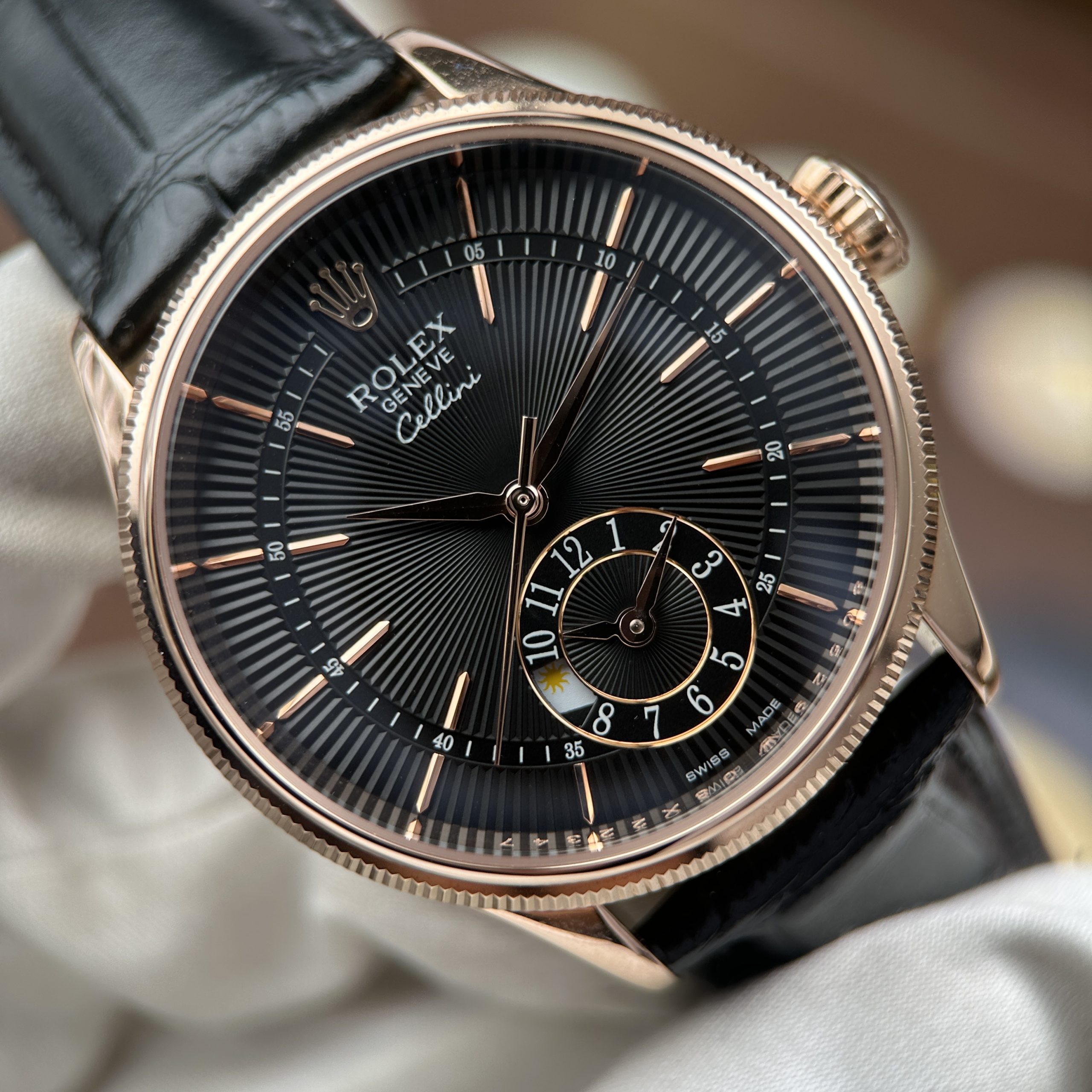 Rolex Cellini Dual Time 50225 Imitaiton Wach Black Dial Rose Gold Plate Leather Strap KZ Factory 39mm (7)