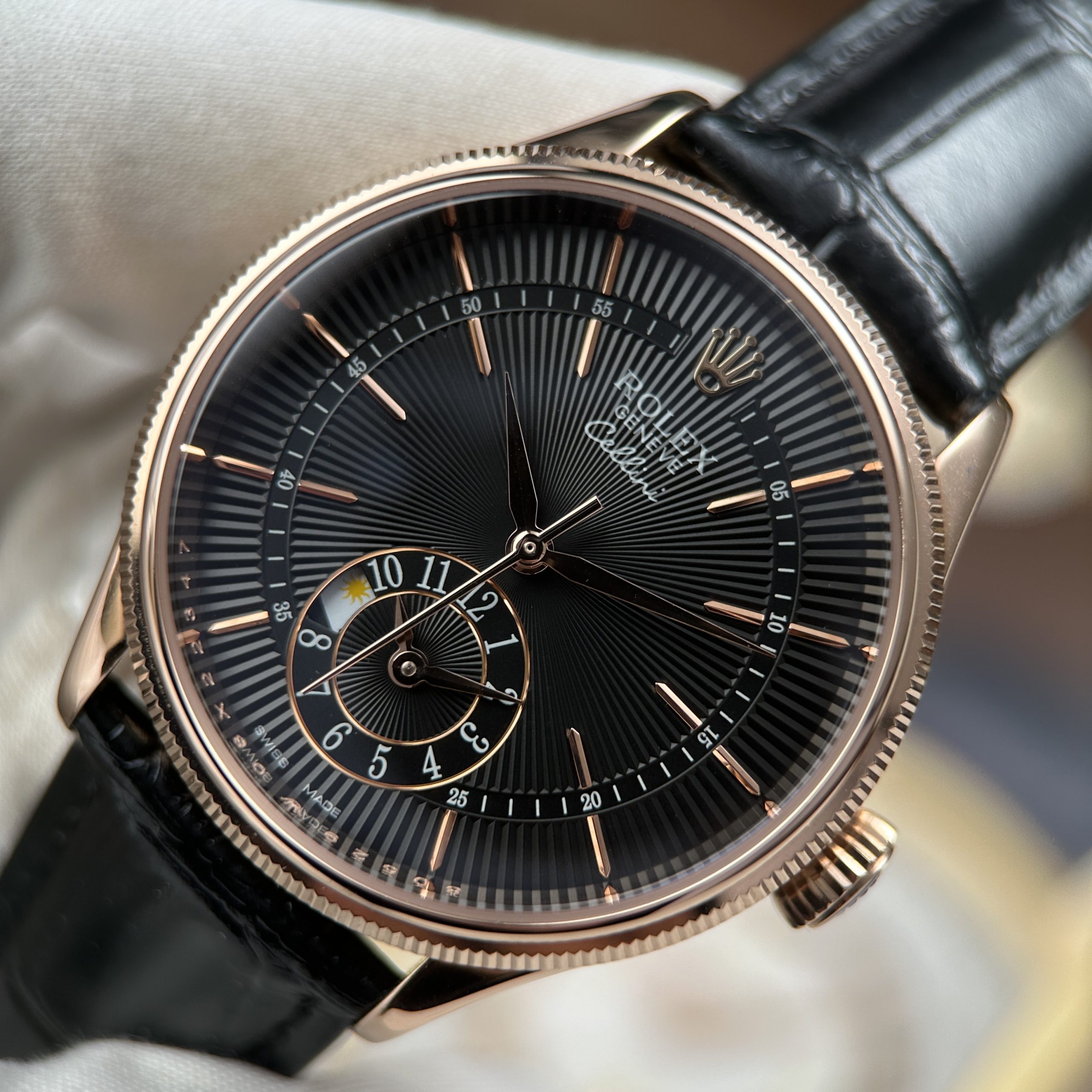 Rolex Cellini Dual Time 50225 Imitaiton Wach Black Dial Rose Gold Plate Leather Strap KZ Factory 39mm (8)