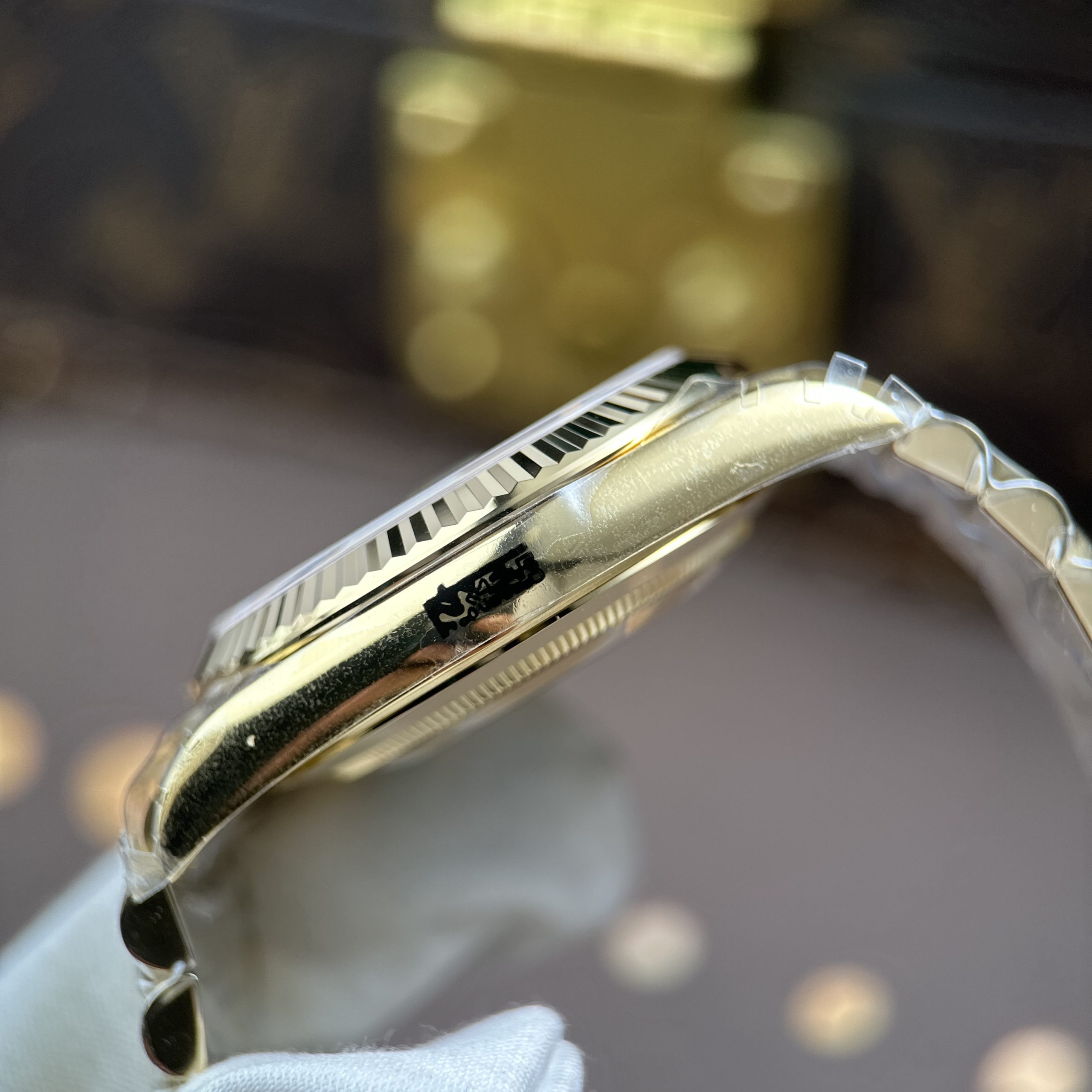 Rolex Day-Date M128238-0130 Imitaiton Watches Gold Plate Green Dial Baguette Dial Heavy Weight RC Factory 40mm (5)